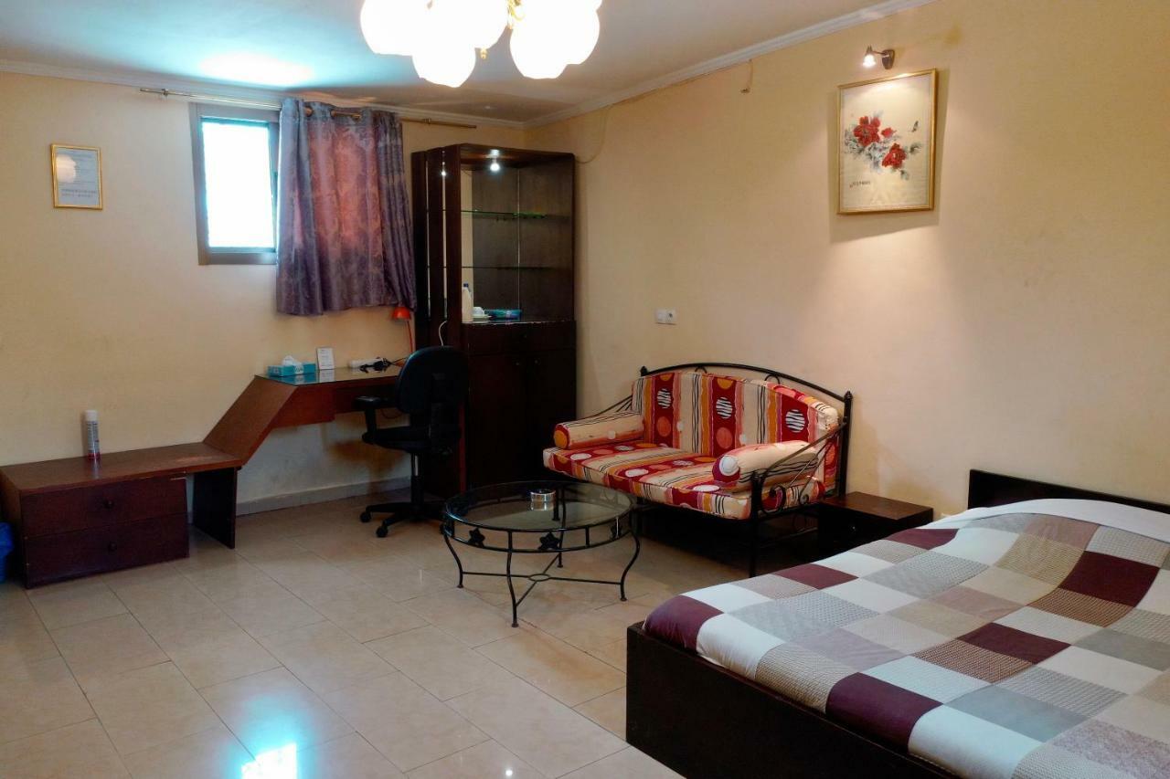Petit Motel Beijing 아비장 외부 사진