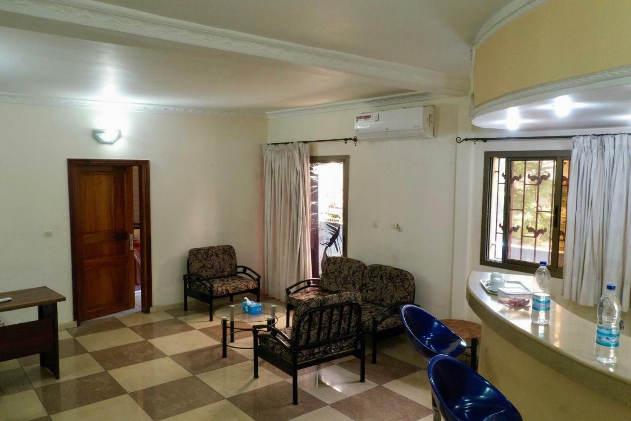 Petit Motel Beijing 아비장 외부 사진